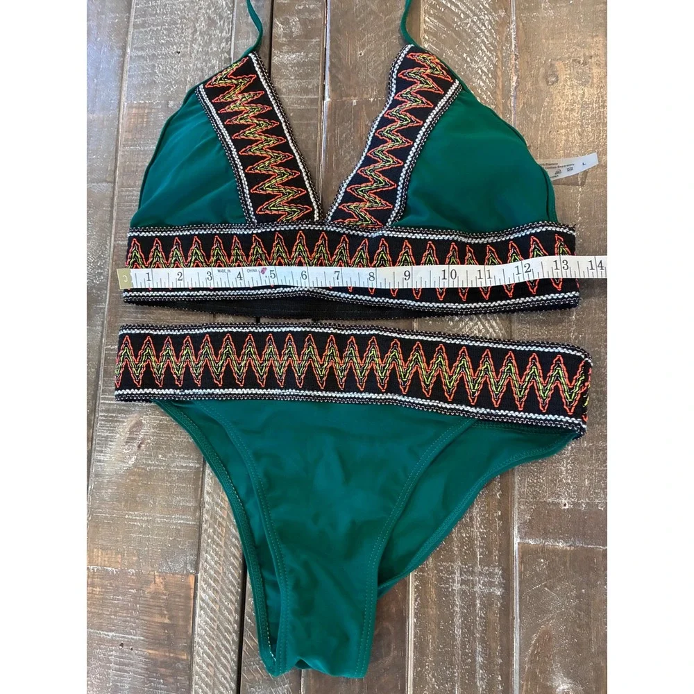 Unbranded dark green